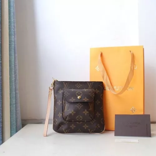 FASH LOUIS VUITTON Bags 206B570114 0112