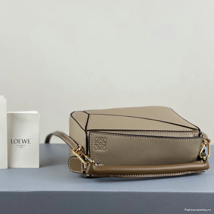 FASH Loewe Bag 2209SW0008 0215