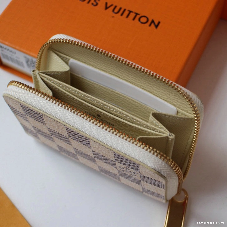 FASH 2106DJ0111 LOUIS VUITTON Bags 0221