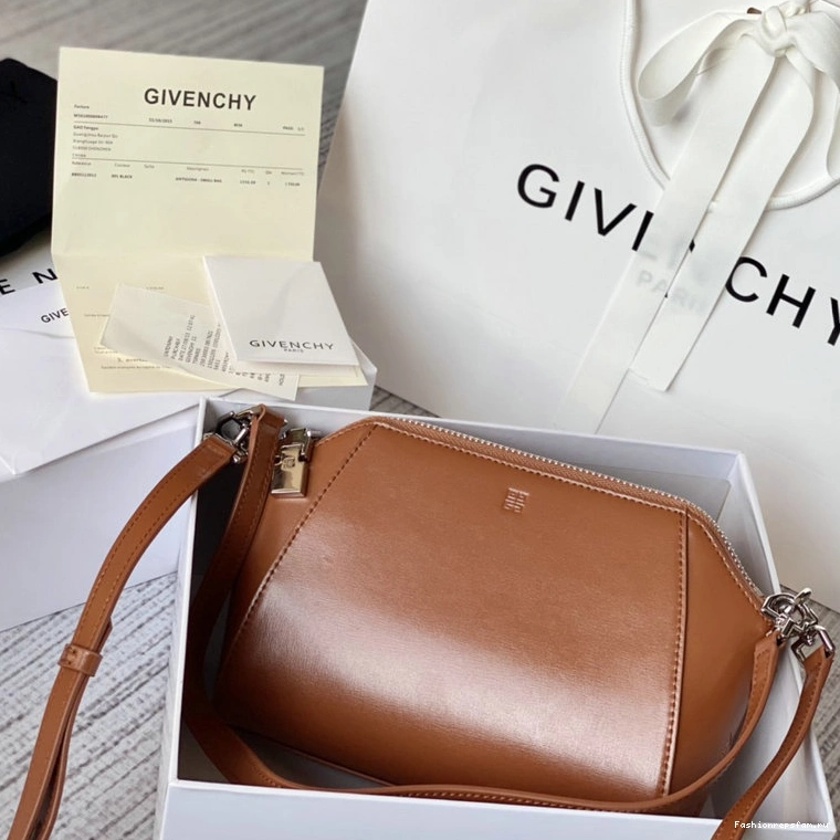 FASH Givenchy 2209SW0024 Bag 0218