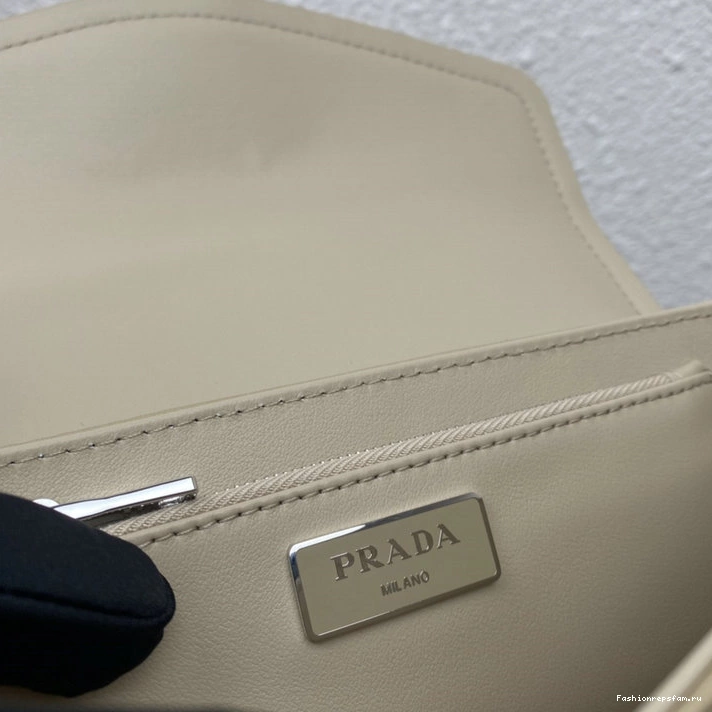 FASH Bag 2201DJ0010 Prada 0222