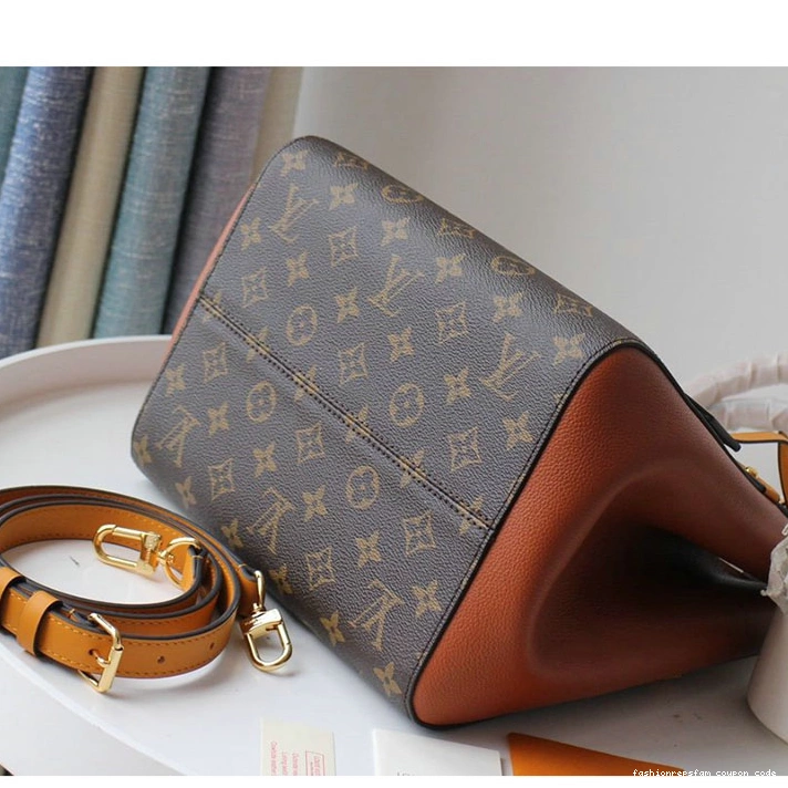 FASH 208B570007 LOUIS VUITTON Bags 0209